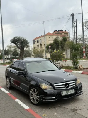 مرسيدس-c-200-فللللللل-مع-فتحه-بويه-شركه-بسعررزززز-حرق-حرق