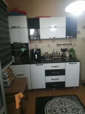 شقه للبيع دور رابع النجيله عمارات قرب جنزور جديده تلات غرف حجم كبير