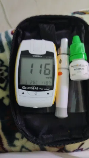 جهاز فحص السكر بالدم GlucoLab Auto-coding