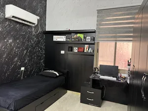 Bedrooms - Beds . Used0