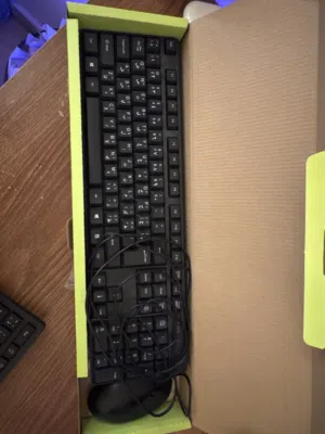 لوحة مفاتيح PHILPS مع ماوس hp