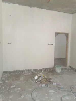 خلفه لبخ وبياض ونثر متفرغ حالين