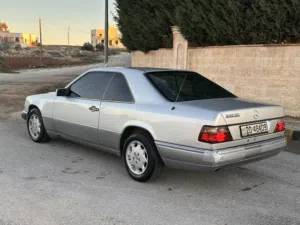 مرسيدس كوبيه E200 موديل 1995 اصلي. إلى عشاق التميز والكلاسيك