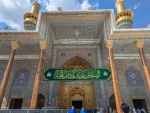 محل بيع ملابس