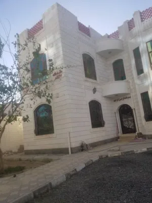 10 m2 5 Bedrooms Villa for Rent in Sana'a Asbahi