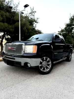 Used GMC Sierra in Amman