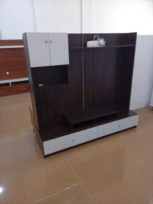 طاولة تلفزيون جديد