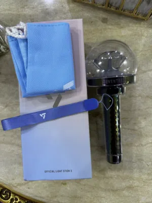 SEVENTEEN lightstick • Version 3