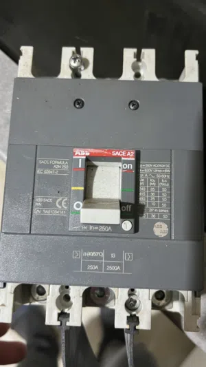 مفاتيح ABB
