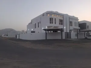 للبيع فلة بولاية العامرات مدينة النهضة (من المالك مباشرة)