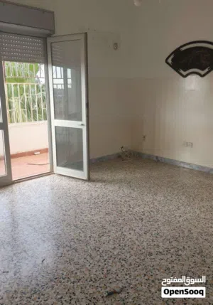 ايجار شقة 7000 قاريونس