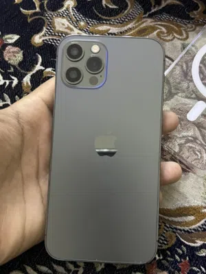 Apple iPhone 12 256 GB in Basra