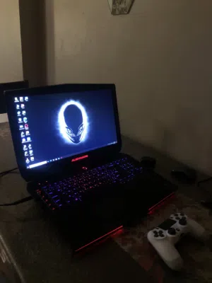 Alienware 17 r2 gaming laptop