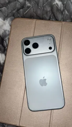 Apple iPhone 17 Pro Max 512 GB in Muscat