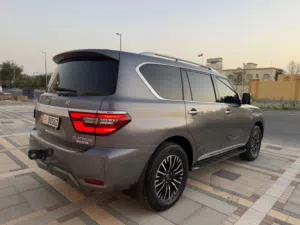 للبيع نيسان بلاتنيوم 2022 المكينه الكبيره