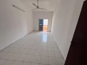 فرصة مميزة للإيجار السنوي بالقرب من كورنيش عجمان
