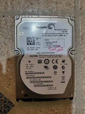 إقرأ الوصف هارد لابتوب سعة 300 جيجا حجم 2.5" نوع HDD مرفق مع قارئ هارد للتواصل الرقم في الوصف .