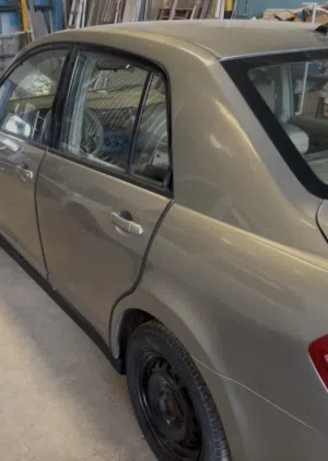 Nissan Tiida 1.8  Model 2012