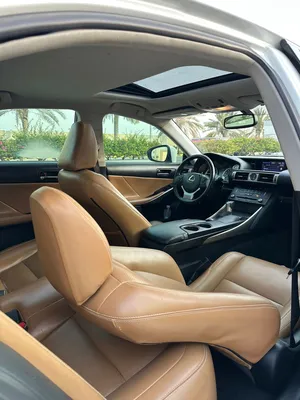 Lexus ‏IS ‏IS 200 ‏2016