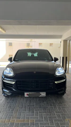 Used Porsche Cayenne in Northern Governorate