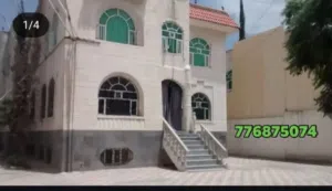 400 m2 More than 6 bedrooms Villa for Sale in Sana'a Bayt Baws
