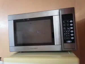 Other 30+ Liters Microwave in Al Batinah