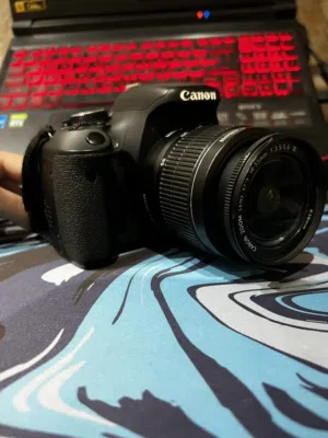 Canon EOS 600D DSLR Camera with E-FS 18-55 mm lens and Camera Bag