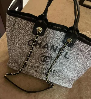 Other . Hand Bags . Grey . Used2