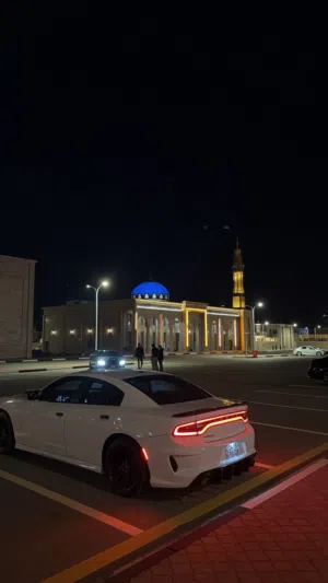جارجر 2022 SXT plus محدثSRT
