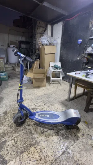 سكوتر رازور e300s الامريكي