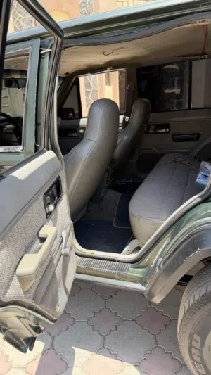 Used Jeep Cherokee in Al Dakhiliya