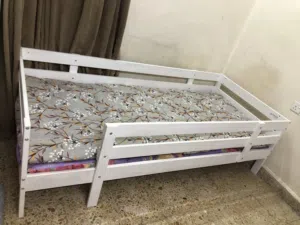 جرباية خشب ماركة إيكيا