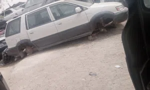 نشتري  جميع انواع السيارات لغايات القطع