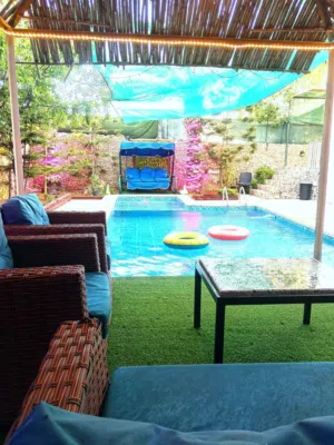 4 Bedrooms Chalet for Rent in Amman Airport Road - Manaseer Gs