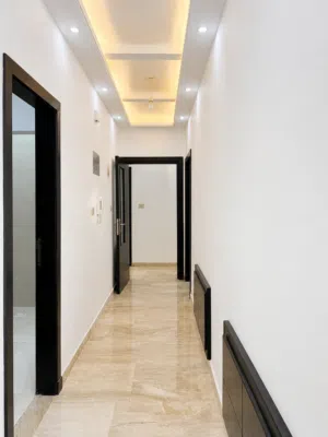 184 m2 3 Bedrooms Apartments for Sale in Amman Tla' Al Ali Al Shamali