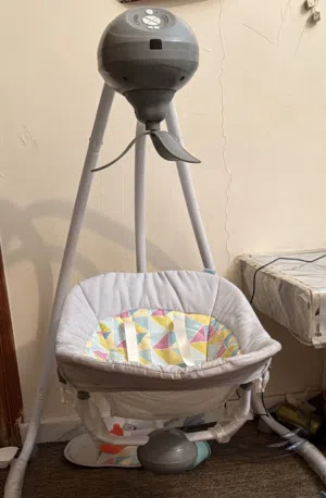سرير هزاز خشب+ هزاز كهربائي