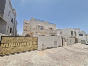 6 BR Spacious Modern Villa – Al Ansab Heights