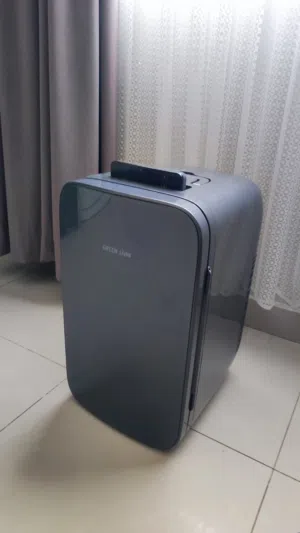 لبيع ثلاجه صغيره متنقله مستعمل أقل من شهر