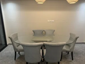 طاولة مع 6 كراسي مستخدمه قديمه للبيع  Old Used table with 6 chair for sale