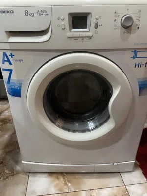 غسالة بحالة ممتازة جدا شغالة ومو خربان فيها اشي أبدا