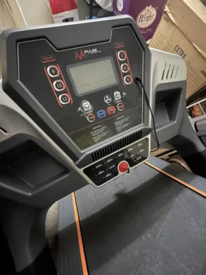 جهاز مشي مع جهاز رجاج للبطن بحالة ممتازة