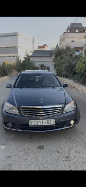 مرسيدس c220 w204 للبيع مميزة