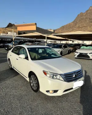 Used Toyota Avalon in Al Riyadh