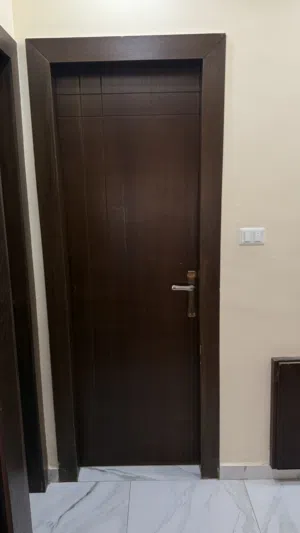 ابواب داخليه بحالة الجديد