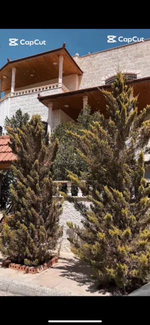 700 m2 4 Bedrooms Villa for Sale in Zarqa Al Zarqa Al Jadeedeh