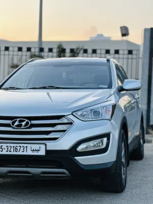 Used Hyundai Santa Fe in Tripoli
