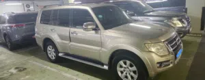 SUV Car for slae Mitsubishi Pajero 2017 3.5L Full option
