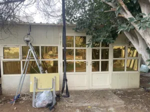 غرفة كوي وعرفة ستور للبيع