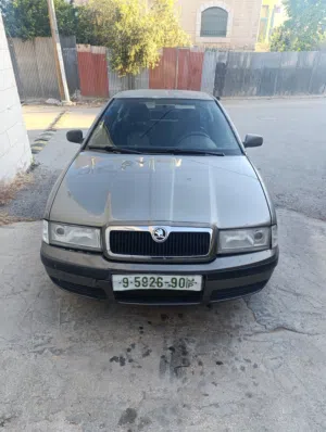 سكودا 2002