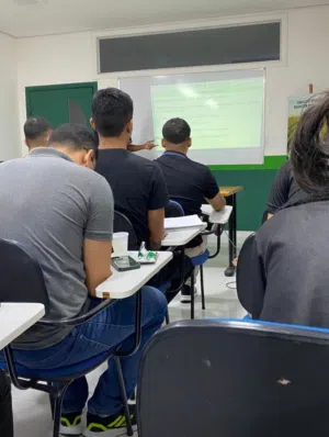 خصوصي لغة إنجليزية للتوجيهي وجميع المراحل التعليمية في بيت الطالب